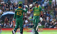 South Africa's Heinrich Klaasen celebrates reaching his century