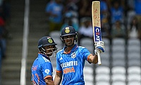 Ishan Kishan (L) and Shubman Gill (R) got India off to a fast start in the ODI series decider