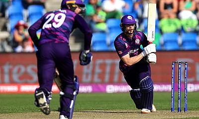 Scotland's Michael Jones (R) hit 86 against Ireland