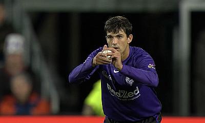 Paddy Dooley in action bowling for Hobart Hurricanes