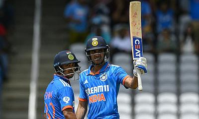 Ishan Kishan (L) and Shubman Gill (R) got India off to a fast start in the ODI series decider