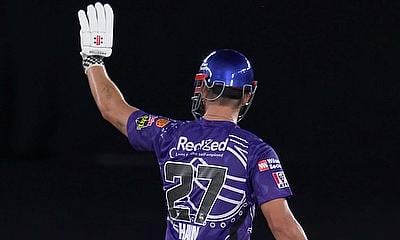 BBL 2024 - 5th Match - Melbourne Renegades vs Hobart Hurricanes