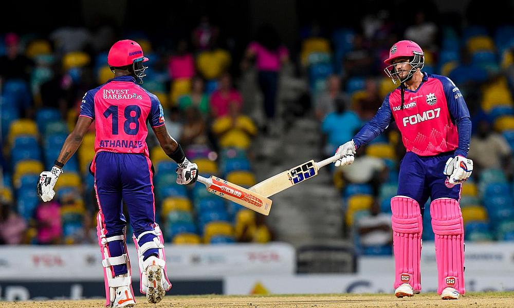 Alick Athanaze (L) and Quinton de Kock (R) of Barbados Royals